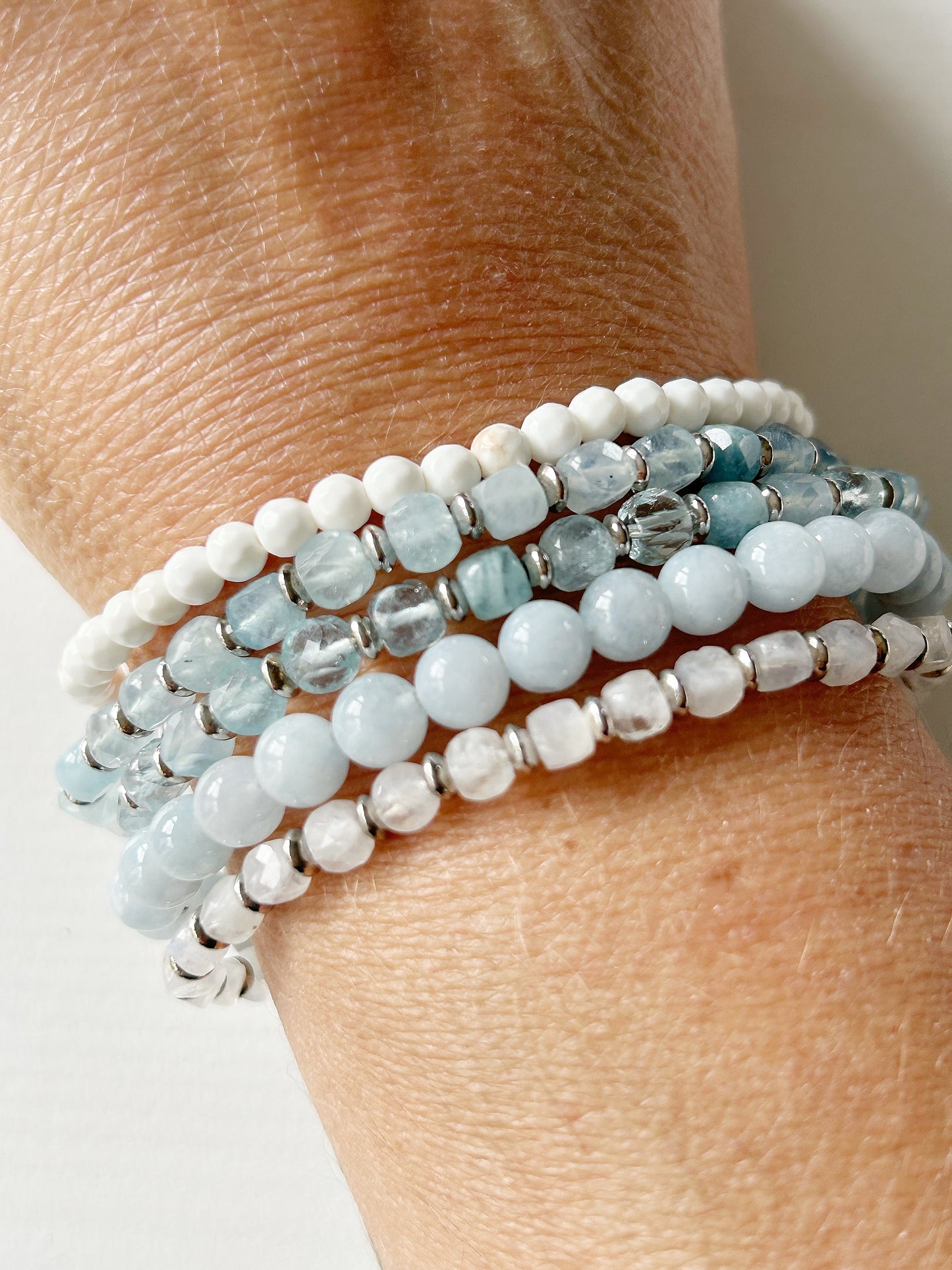 Armband Würfel Aquamarin mit Silberringe
