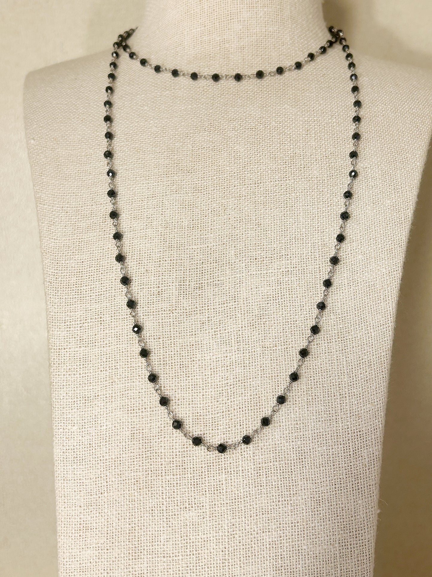 Halskette schwarzer Granat
