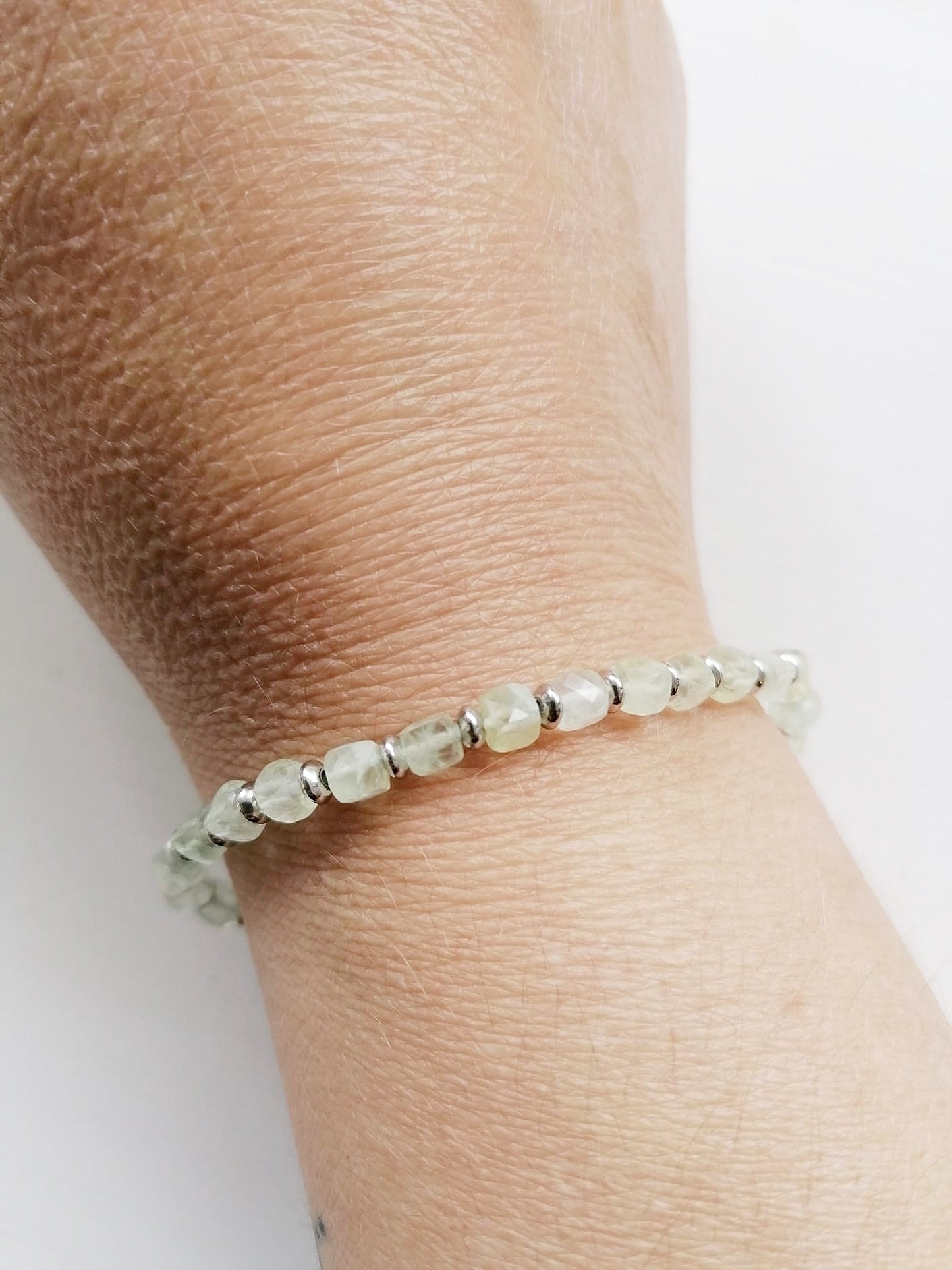 Armband Würfel Prehnit mit Silberringe